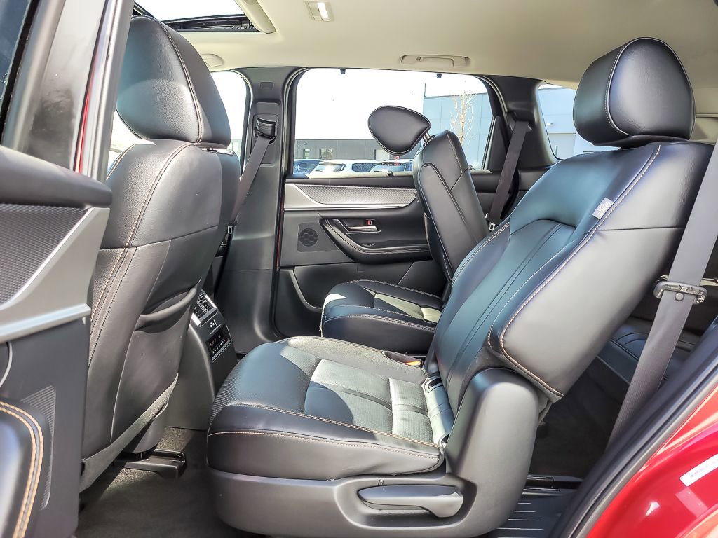 Used 2024 MAZDA CX-90 3.3 Turbo w/ Preferred Plus image 11