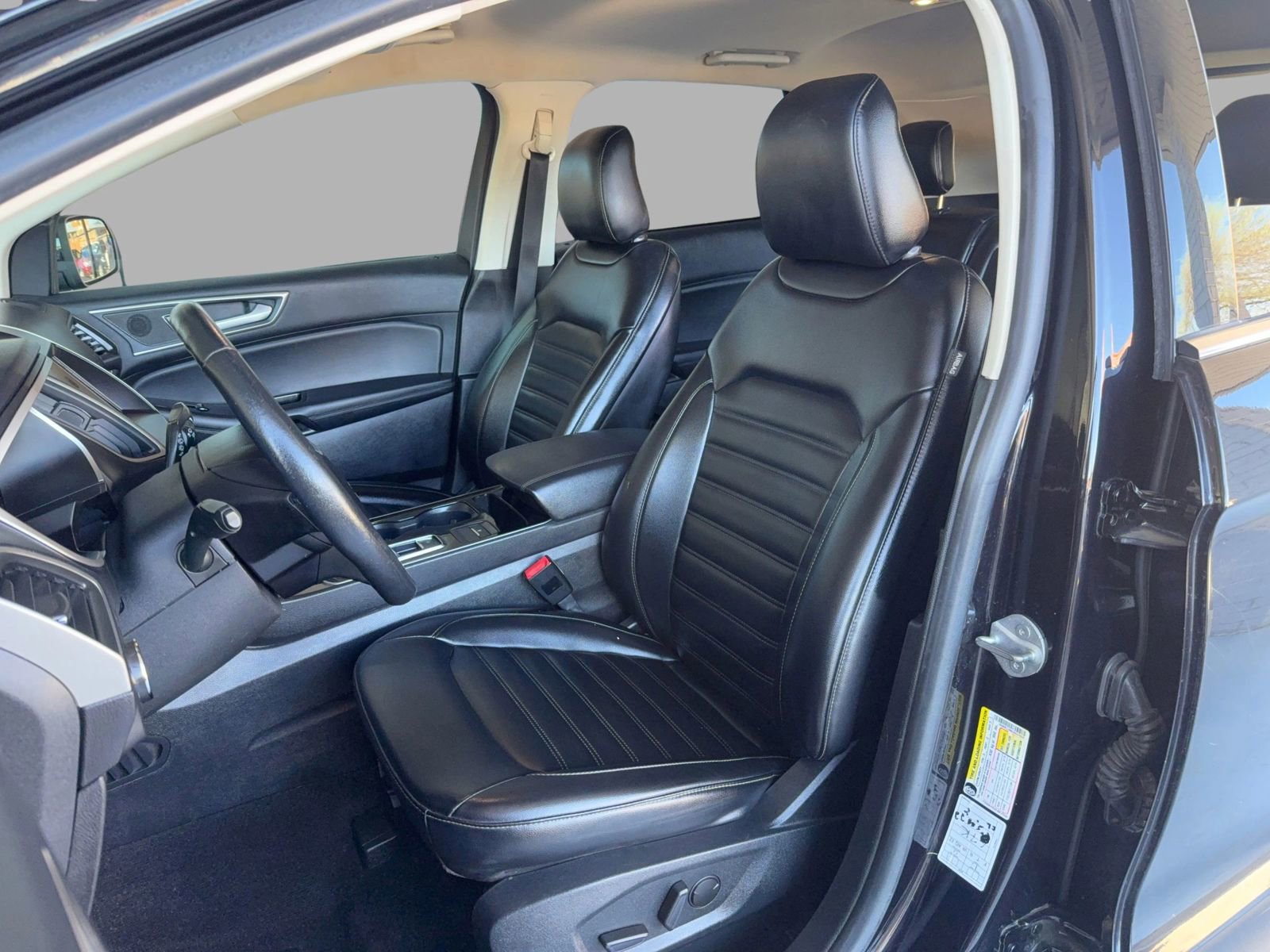 Used 2020 Ford Edge SEL FWD image 21