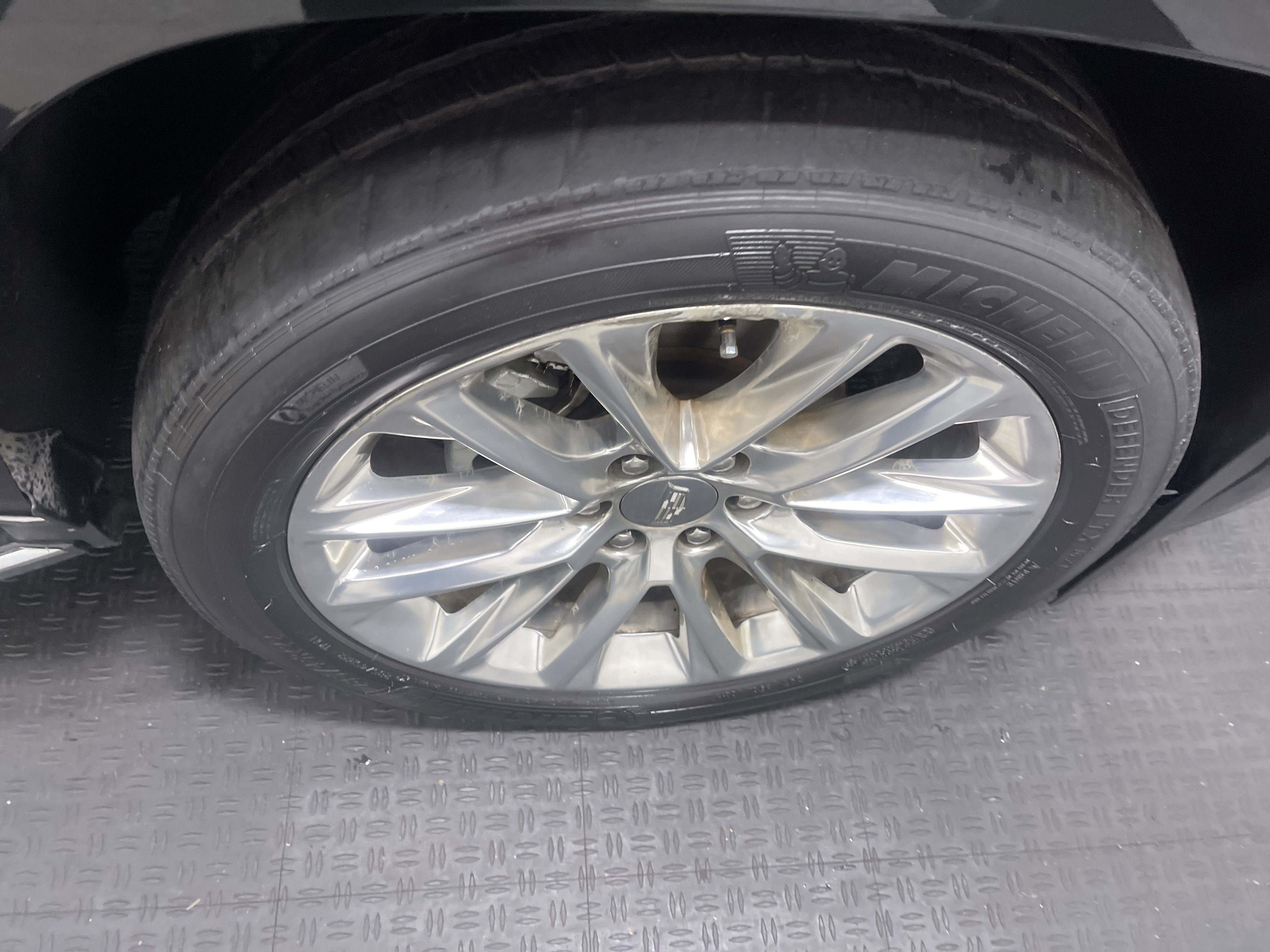 Used 2017 Cadillac Escalade ESV Premium Luxury image 27