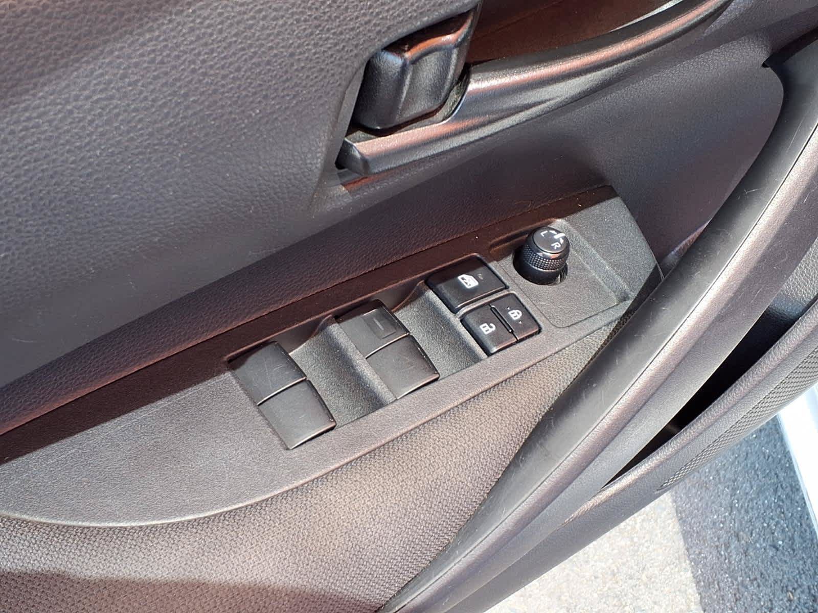 Used 2024 Toyota Corolla LE FWD image 15