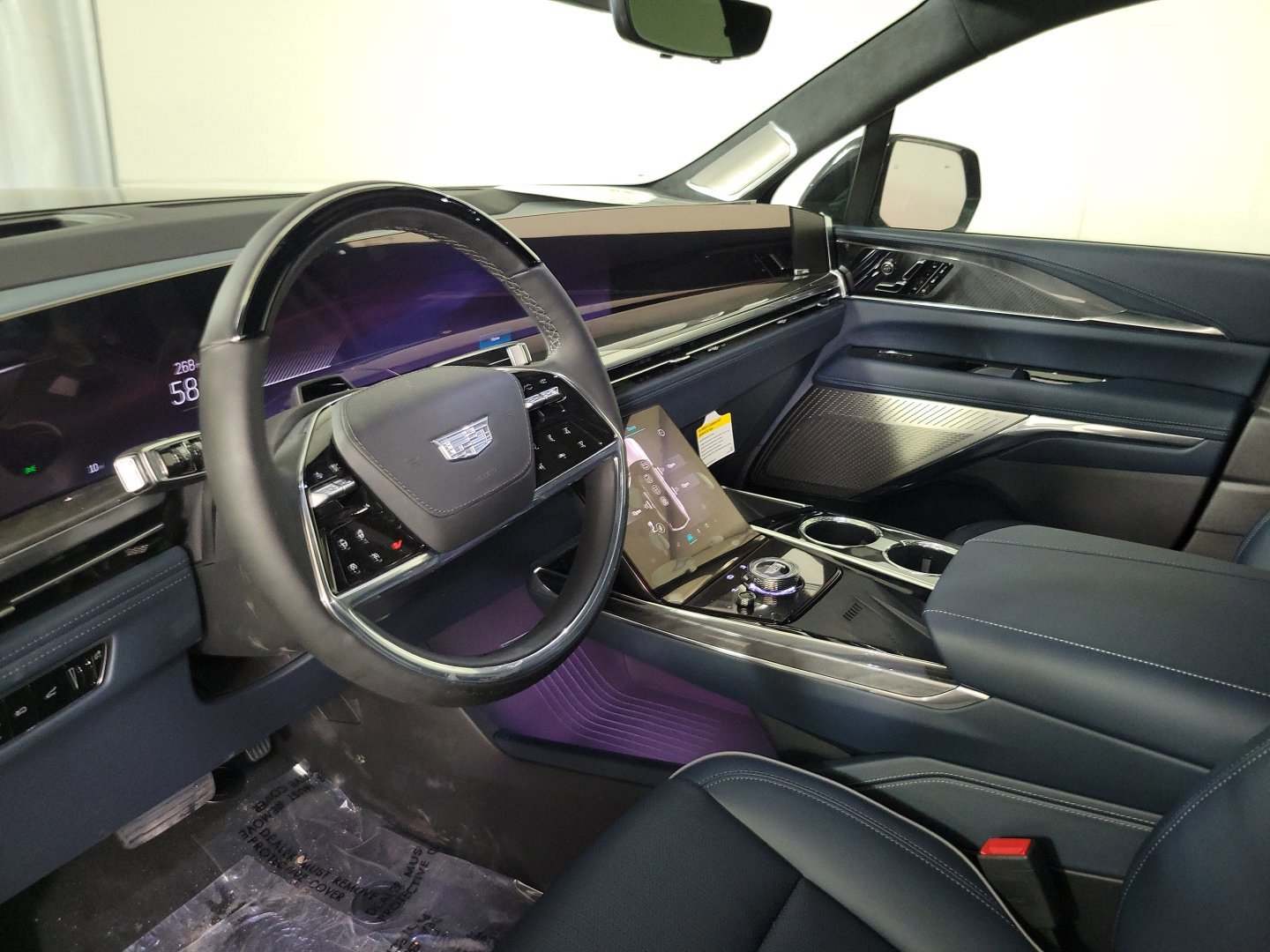 New 2025 Cadillac Escalade IQ Luxury 2 image 11