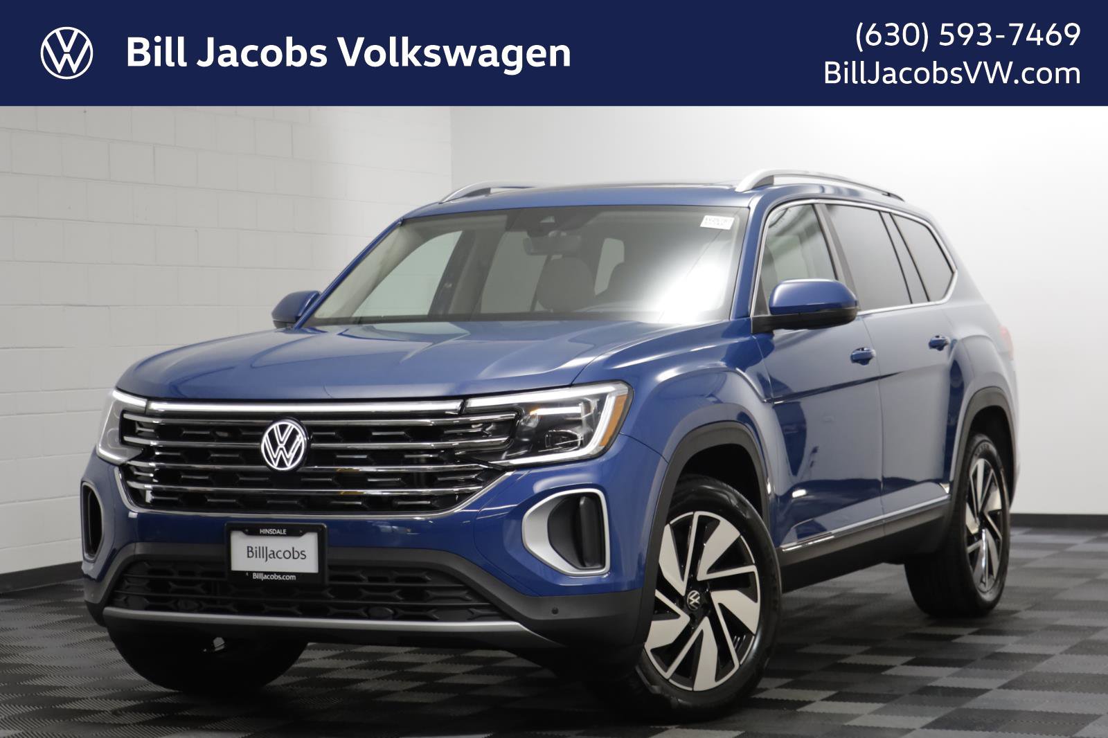 Used 2025 Volkswagen Atlas SEL image 1