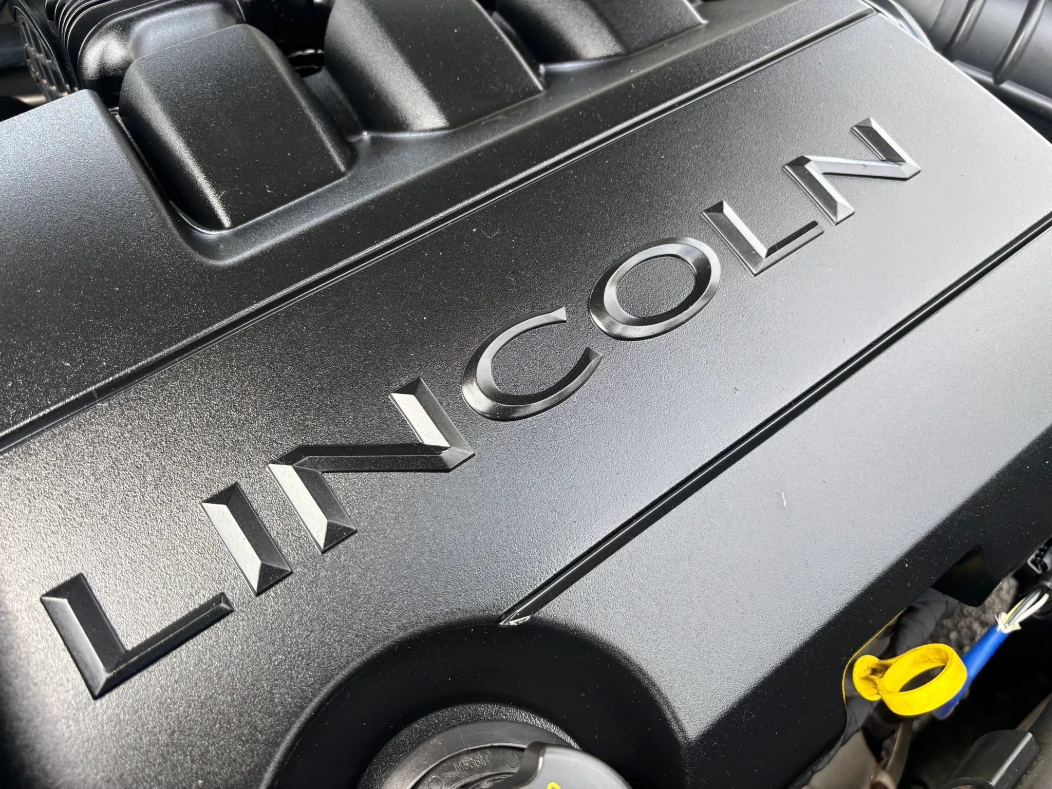 Used 2011 Lincoln MKS FWD image 69
