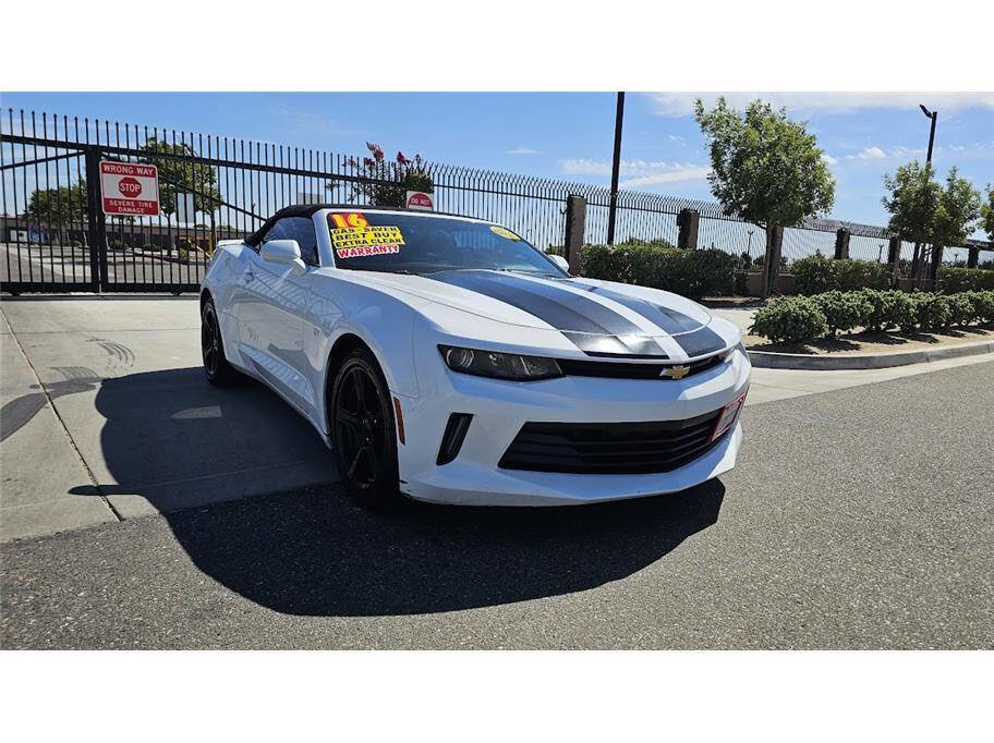 Used 2016 Chevrolet Camaro LT image 1