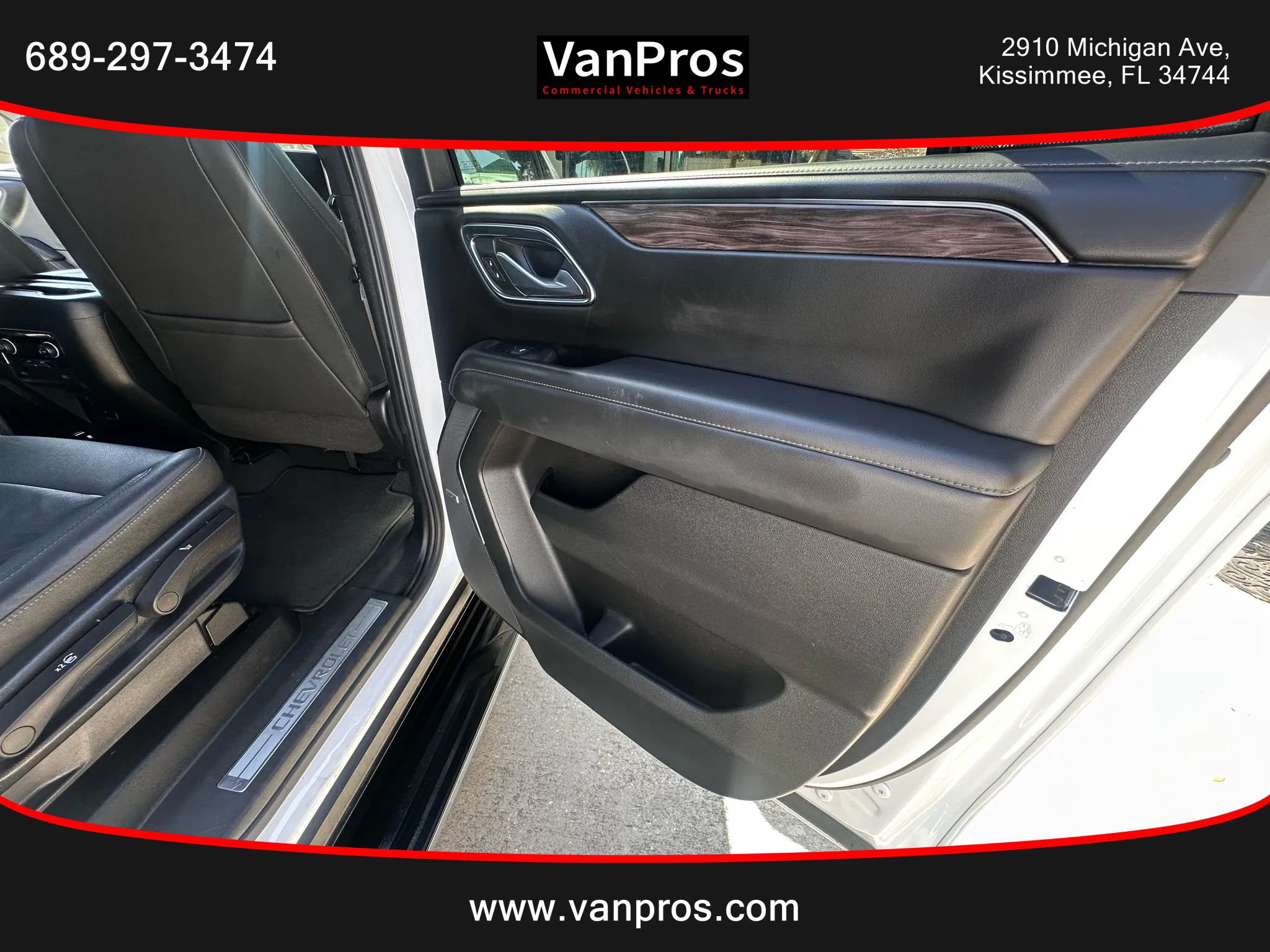 Used 2023 Chevrolet Suburban LT AWD/4WD image 17