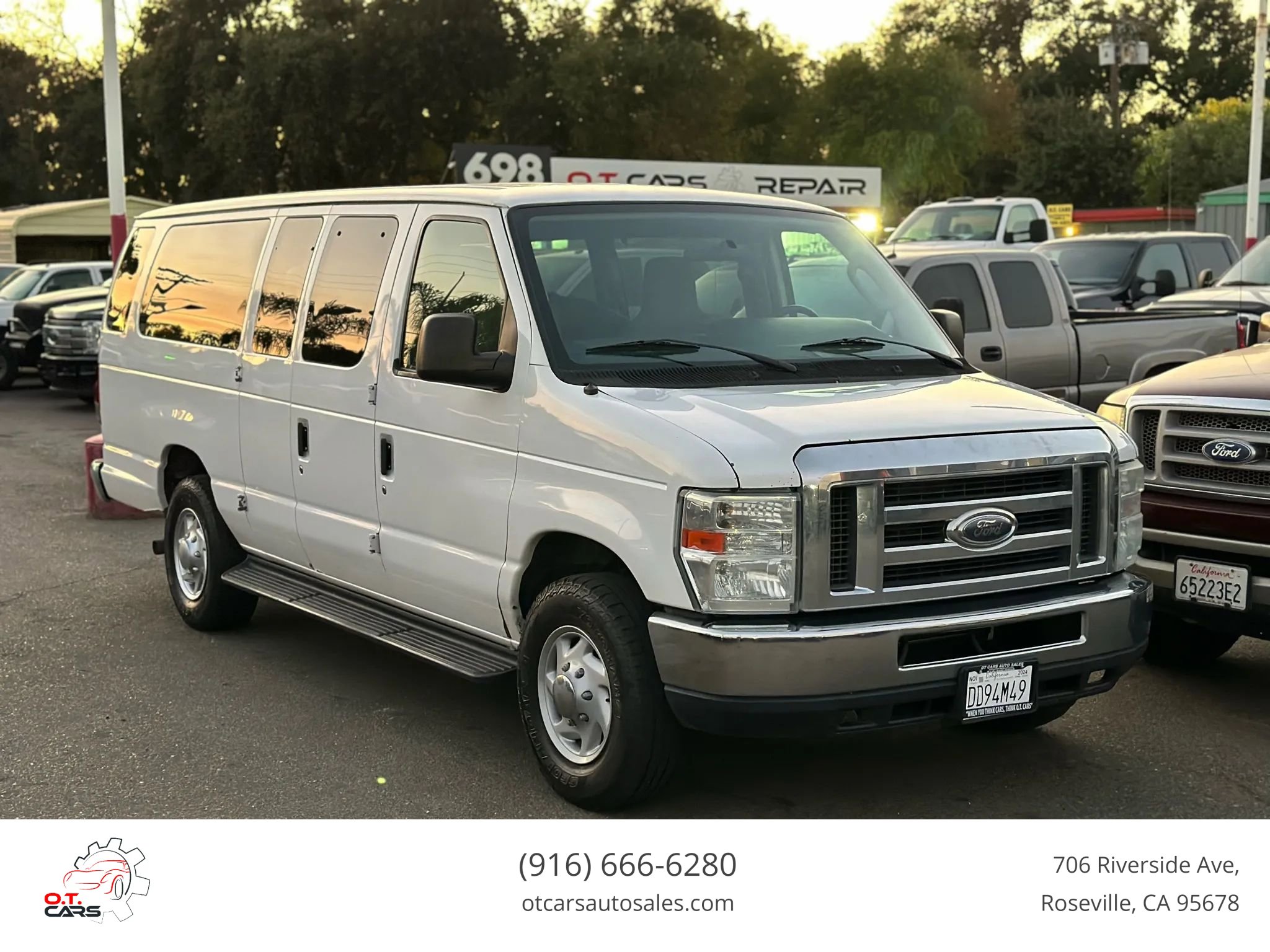 Used 2012 Ford E-350 and Econoline 350 XLT image 1
