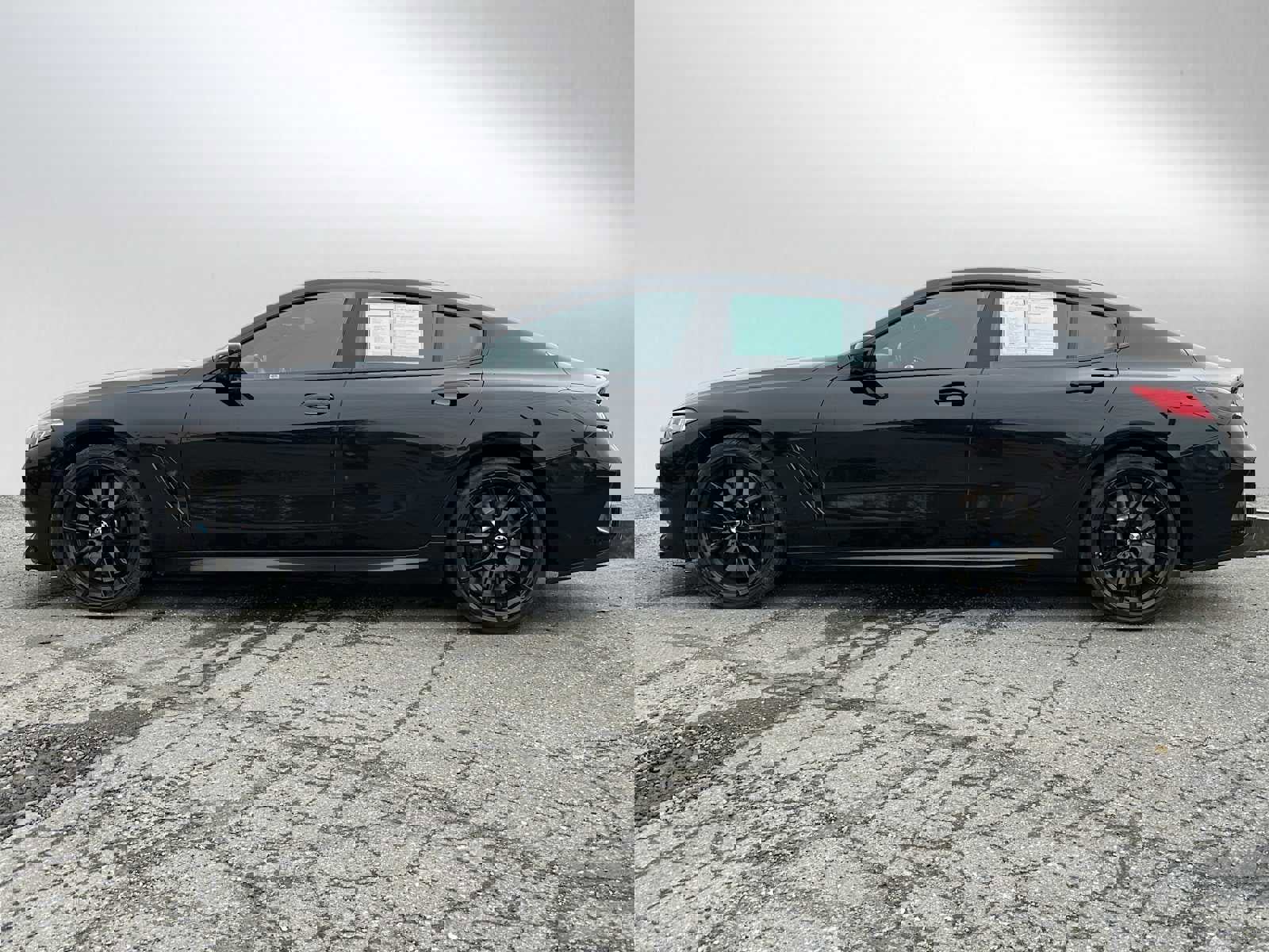 Used 2025 BMW M850i xDrive image 4