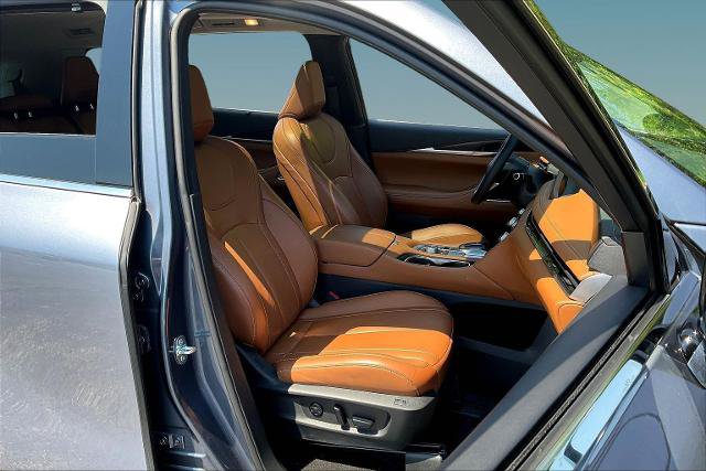 Certified 2023 INFINITI QX60 Sensory w/ Cargo Package AWD/4WD image 28