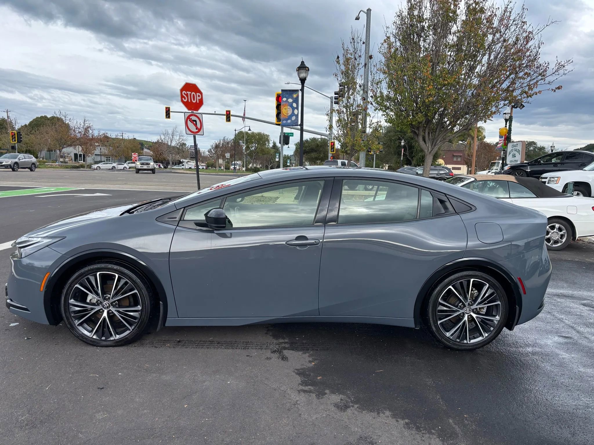 Used 2023 Toyota Prius XLE
