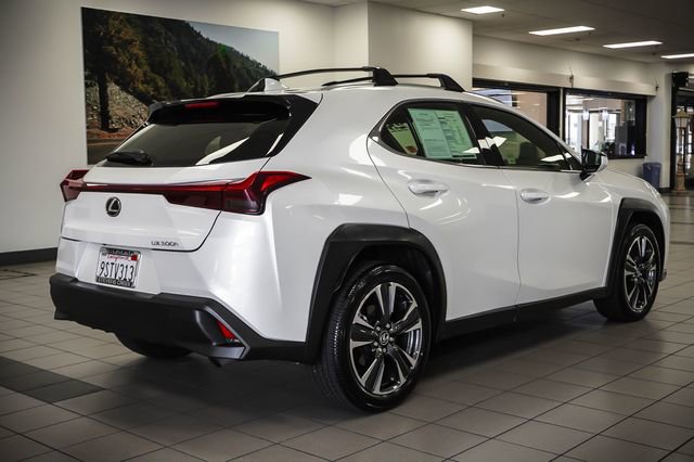 Certified 2025 Lexus UX 300h FWD w/ Accessory Package (Z2) image 6
