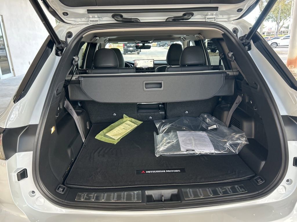 New 2026 Mitsubishi Outlander SE image 36