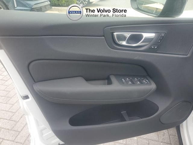 New 2026 Volvo XC60 T8 Plus w/ Protection Package Premier AWD/4WD image 12
