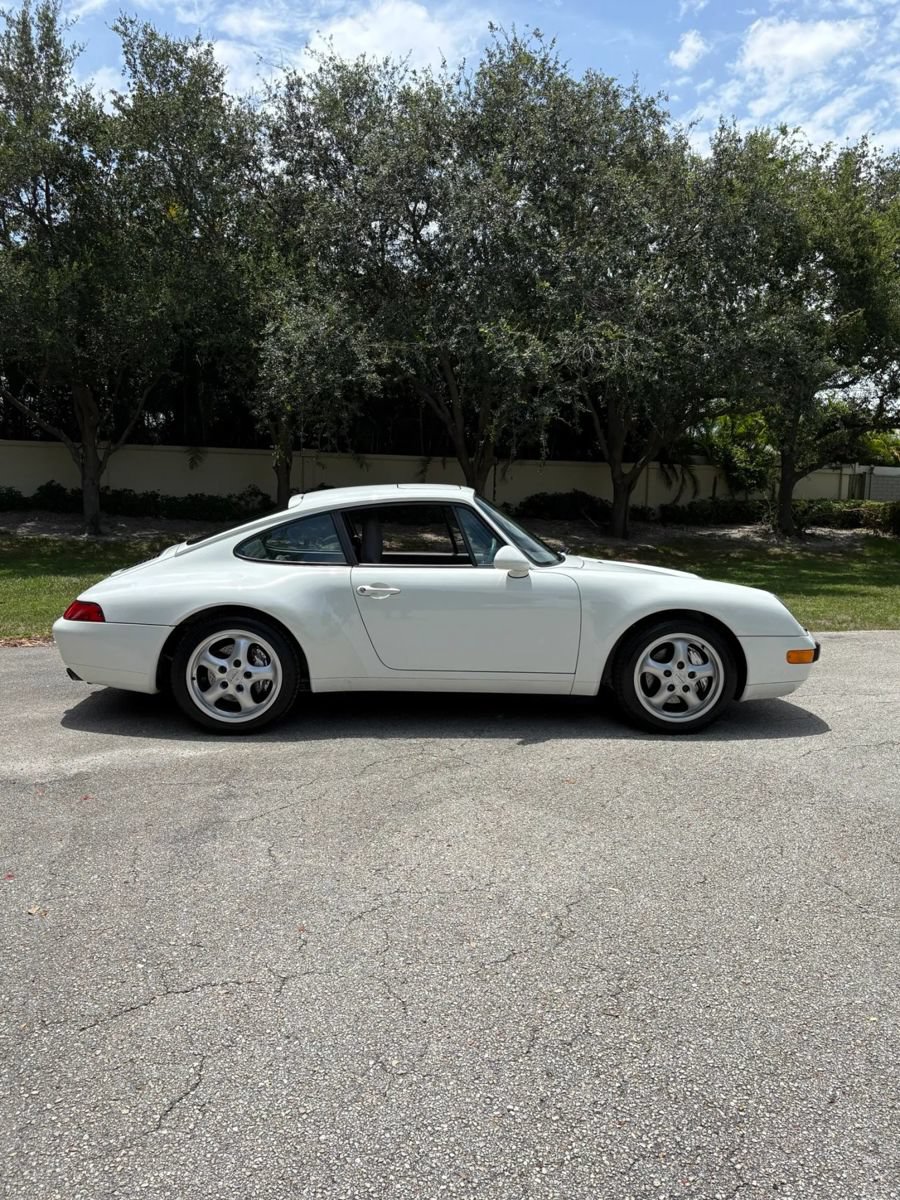 Used 1995 Porsche 911 Carrera image 20