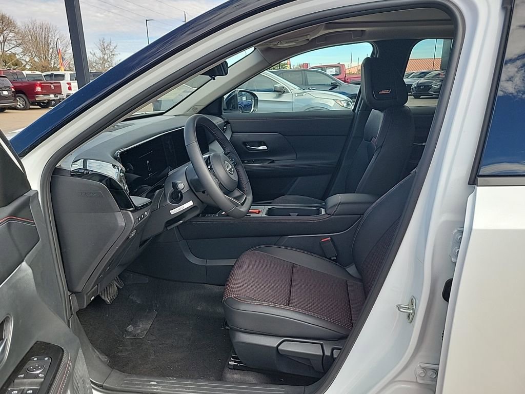 New 2026 Nissan Kicks SR w/ SR Premium Package image 10