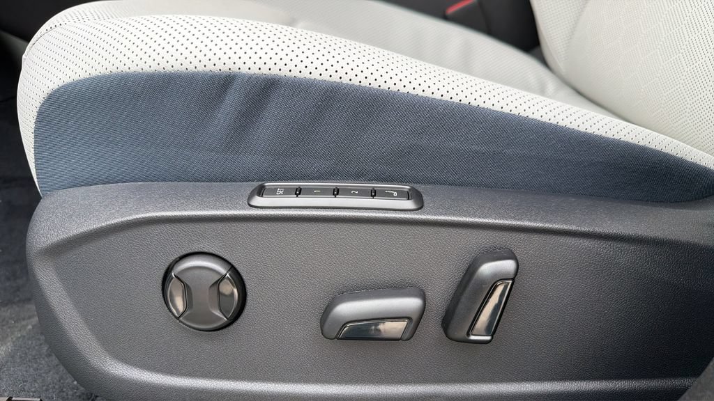 New 2026 Volkswagen ID.4 Pro S AWD/4WD image 15