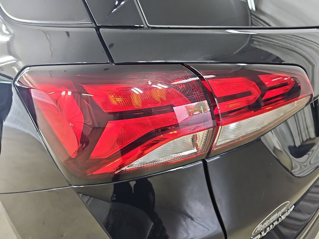 Certified 2023 Chevrolet Equinox LT AWD/4WD image 40