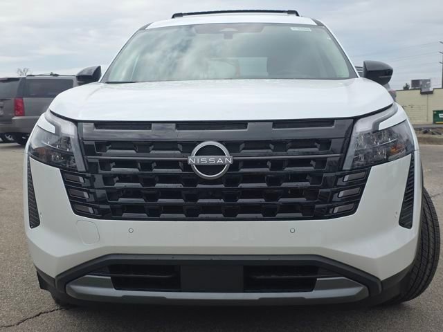 New 2026 Nissan Pathfinder Platinum AWD/4WD image 11