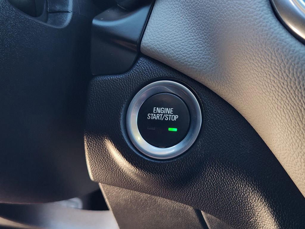 Used 2020 Chevrolet Equinox LS w/ LS Convenience Package image 25