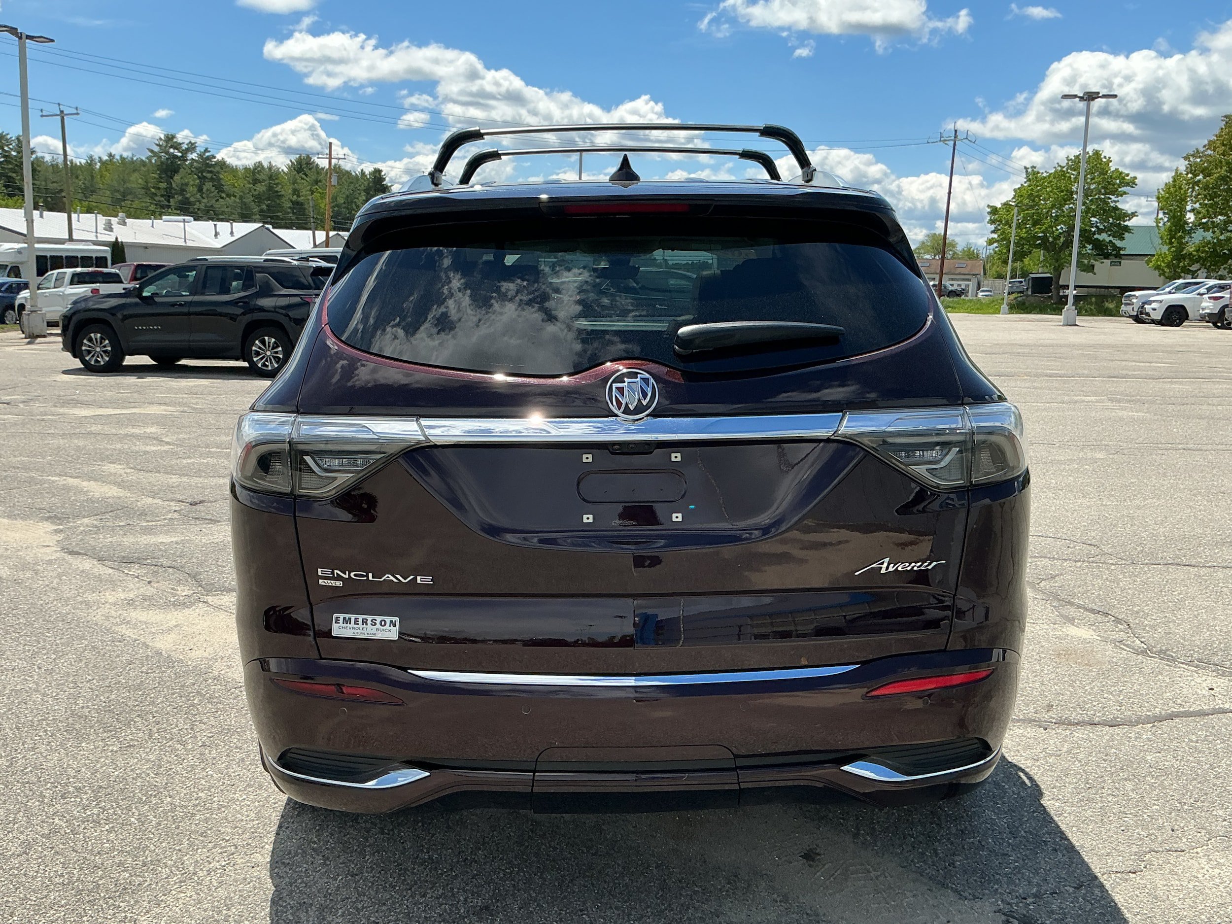 Certified 2023 Buick Enclave Avenir AWD/4WD image 5