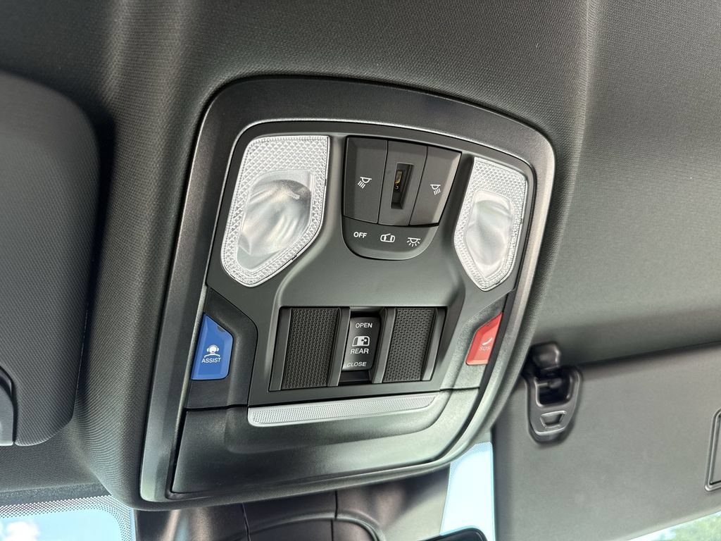New 2026 RAM 3500 Tradesman AWD/4WD image 17