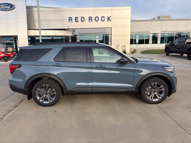 New 2027 Ford Explorer Active w/ Active Comfort Package AWD/4WD image 2