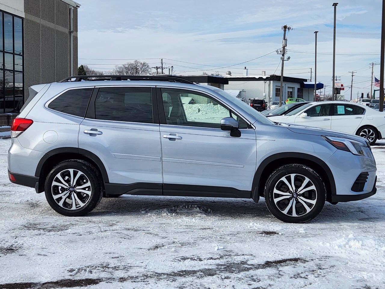 Used 2022 Subaru Forester Limited w/ Popular Package #2 image 10