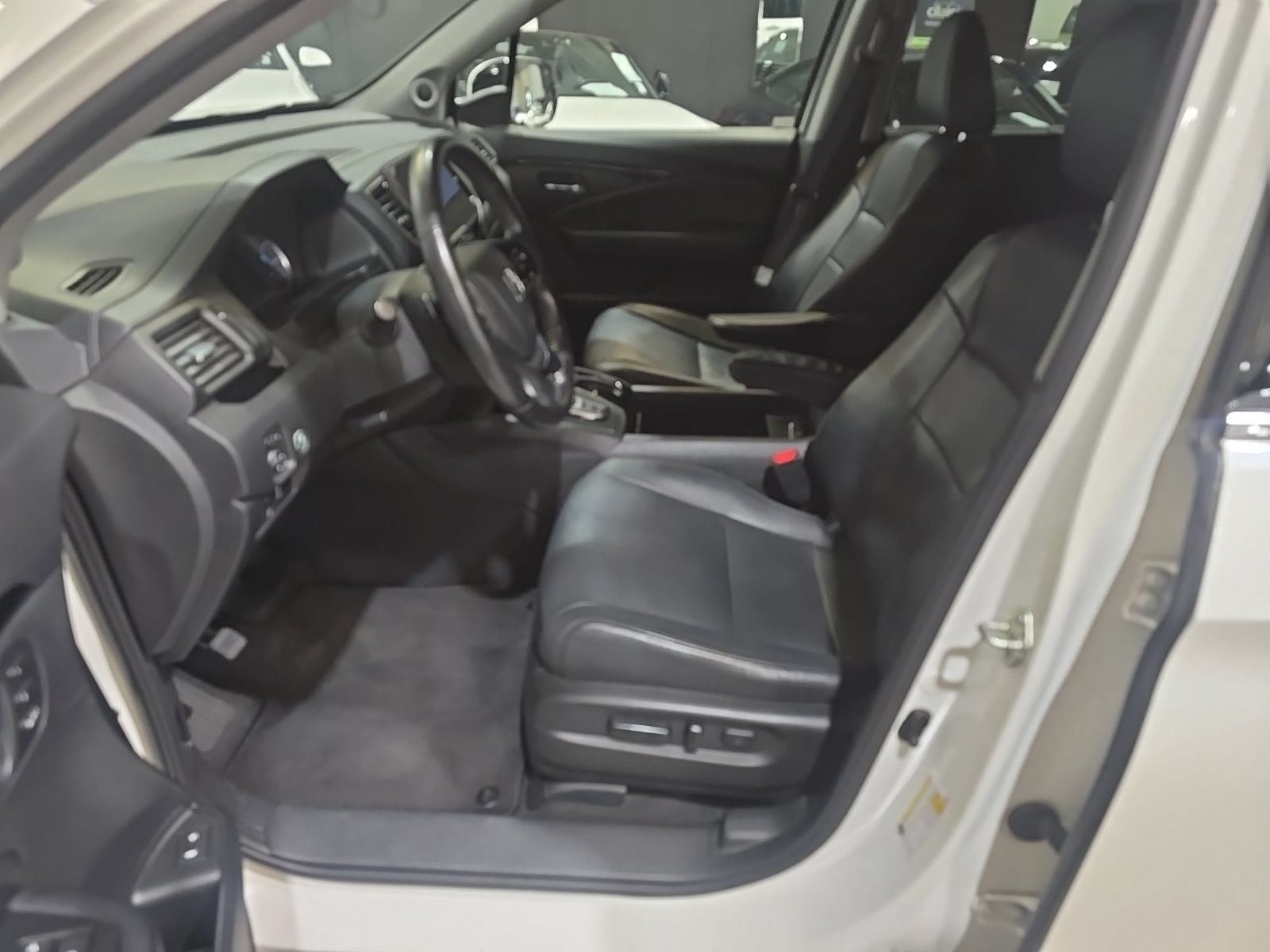 Used 2019 Honda Pilot Touring image 27
