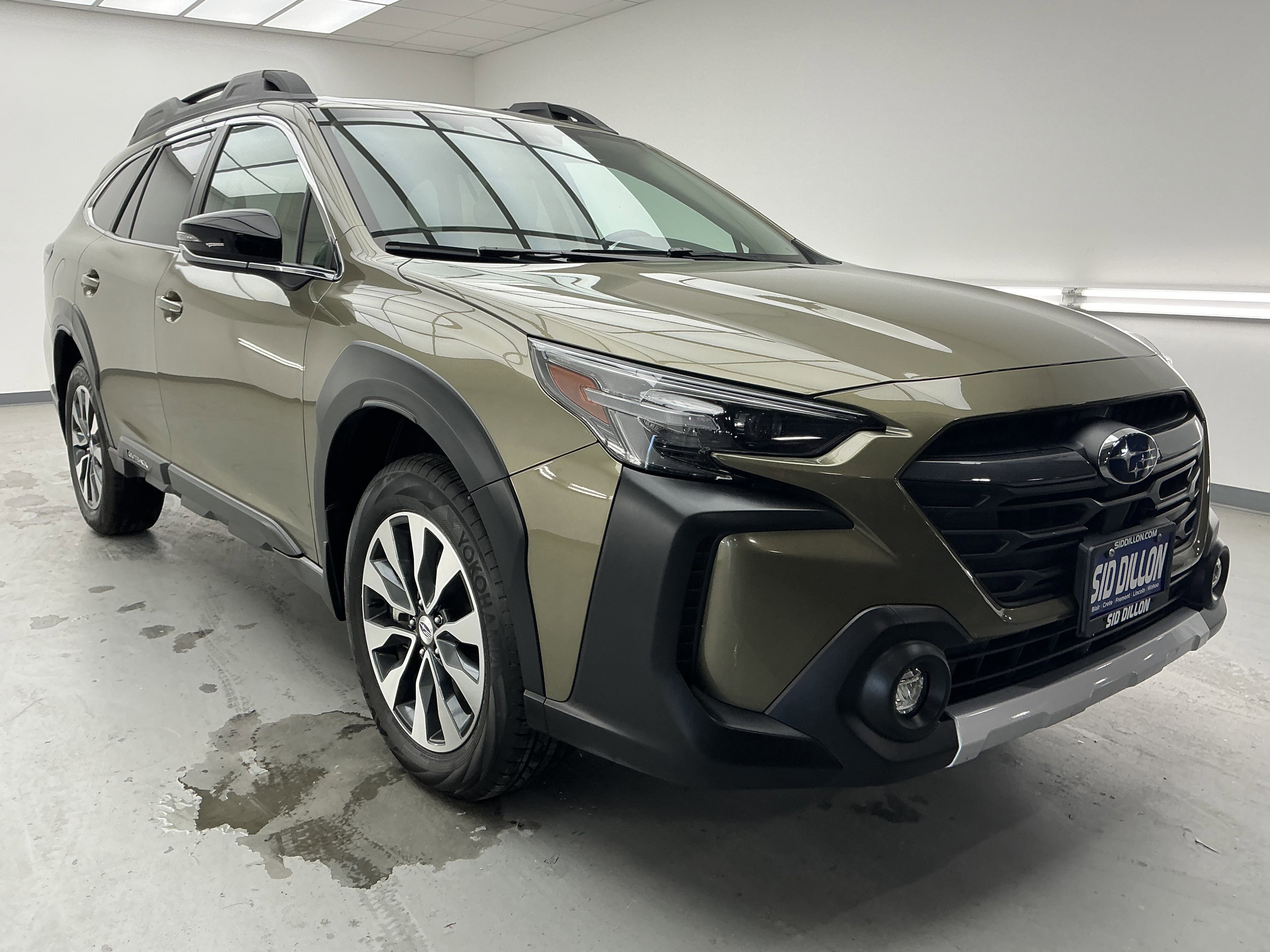 Used 2024 Subaru Outback Limited XT image 3