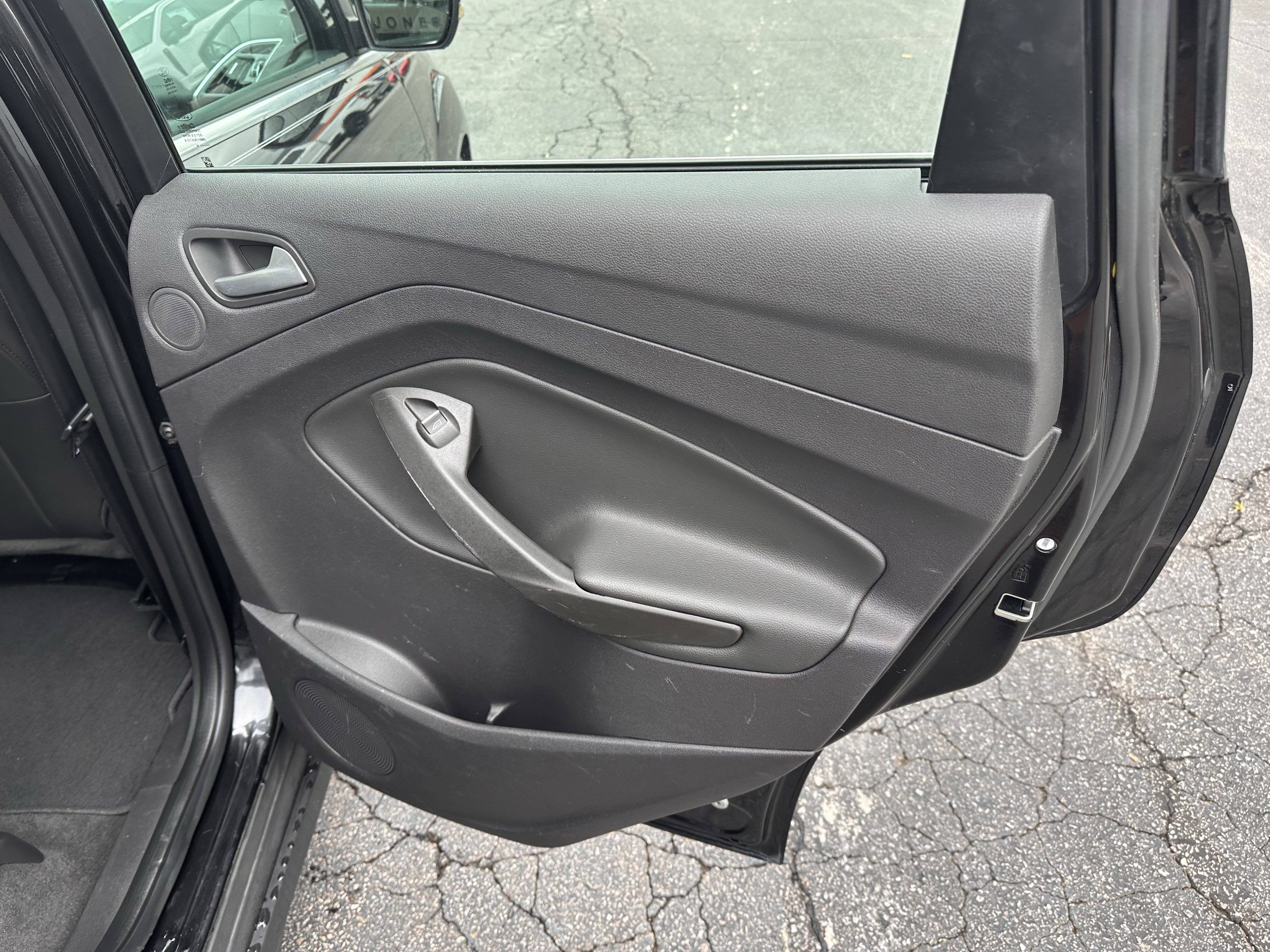 Used 2013 Ford C-MAX Energi SEL image 15