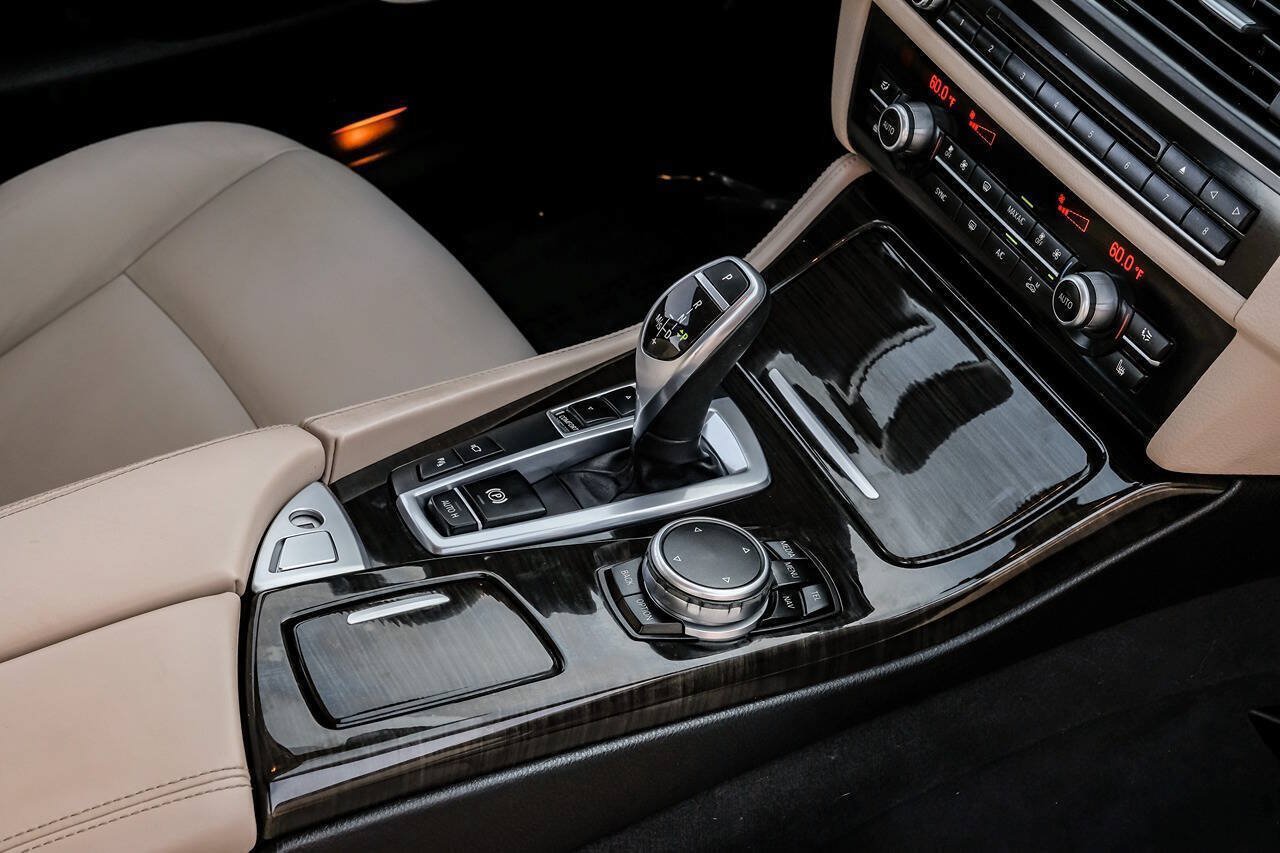 Used 2016 BMW 535i Sedan RWD image 32