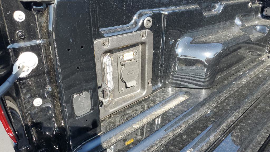 New 2025 Ford Maverick XLT w/ XLT Luxury Package image 11