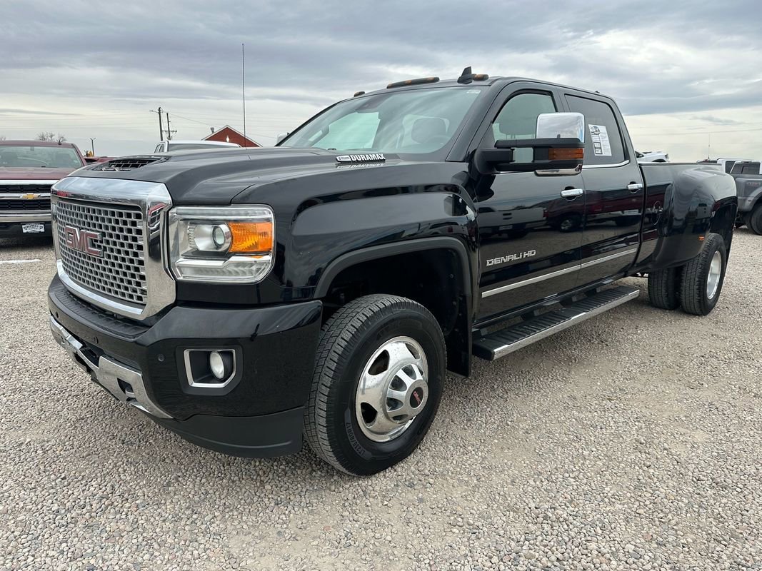 Used 2017 GMC Sierra 3500 Denali w/ Duramax Plus Package image 5