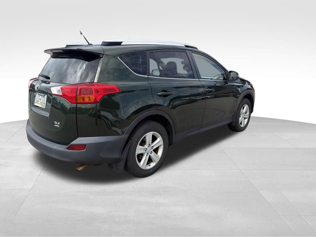 Used 2013 Toyota RAV4 XLE AWD/4WD image 12