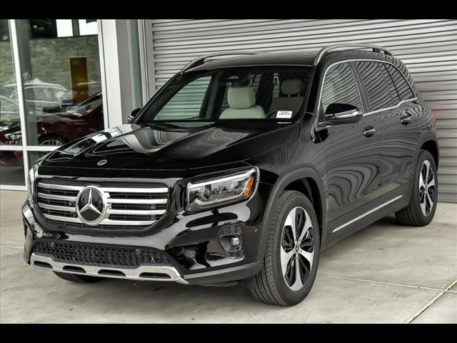New 2025 Mercedes-Benz GLB 250 4MATIC image 3