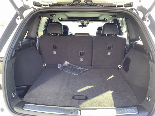 New 2025 Jeep Grand Cherokee Overland w/ Luxury Tech Group IV image 29