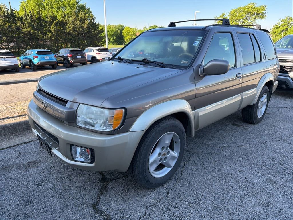 Used 2001 INFINITI QX4 4WD w/ (S02) Sport Pkg image 2