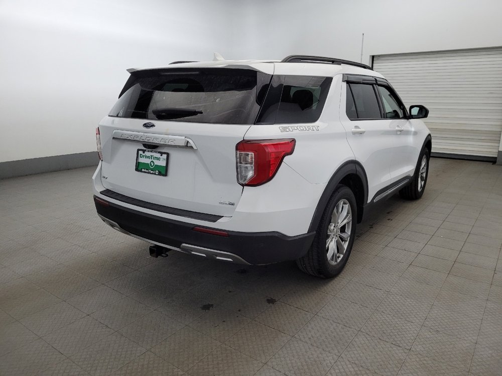 Used 2020 Ford Explorer XLT w/ Equipment Group 202A image 9