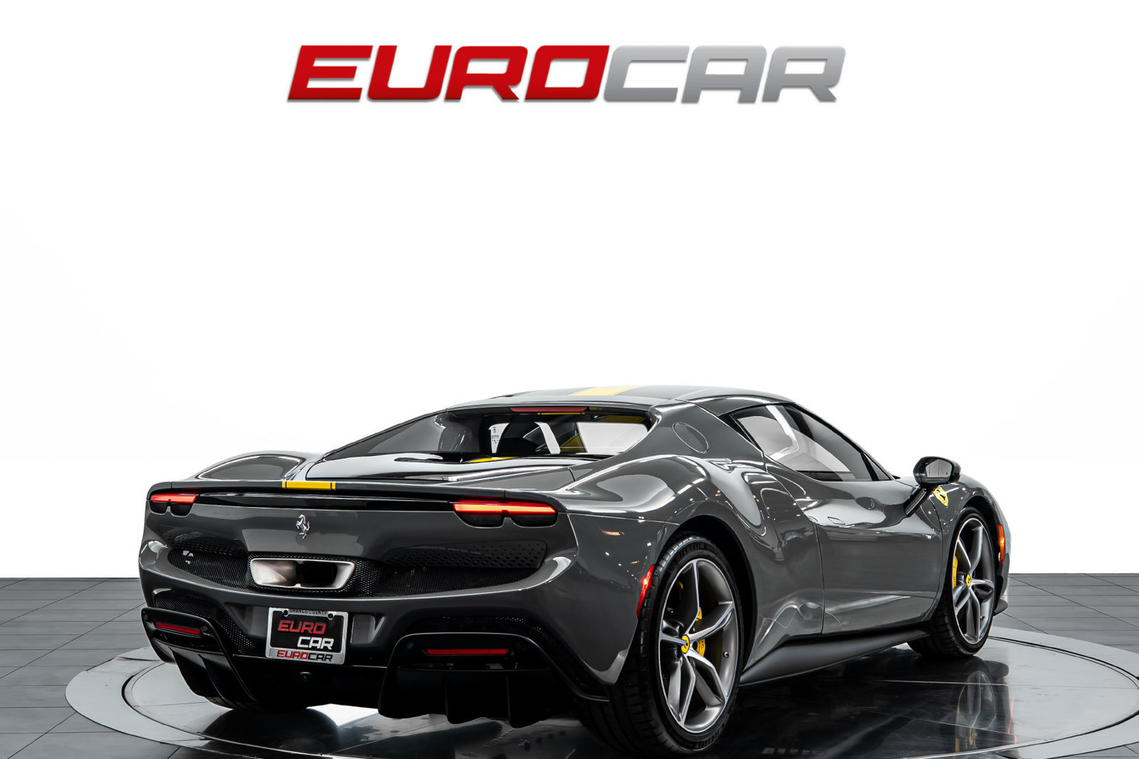 Used 2023 Ferrari 296 GTB RWD image 5