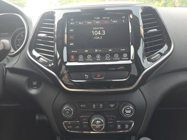 Used 2019 Jeep Cherokee Limited AWD/4WD image 13