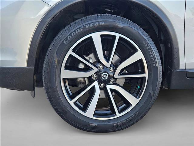 Used 2019 Nissan Rogue SL image 24