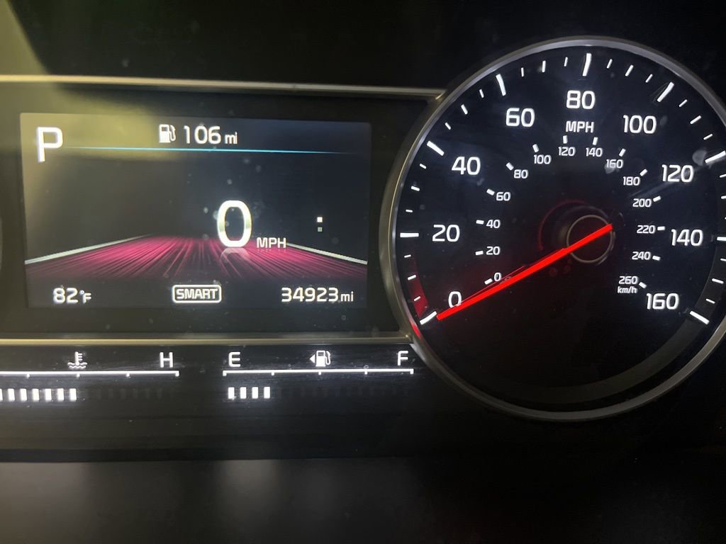 Used 2023 Kia Sorento S w/ Panoramic Sunroof Package image 3