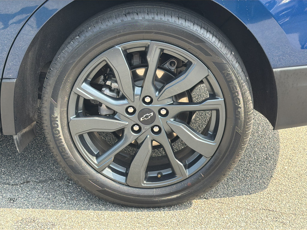 Used 2023 Chevrolet Equinox RS AWD/4WD image 36