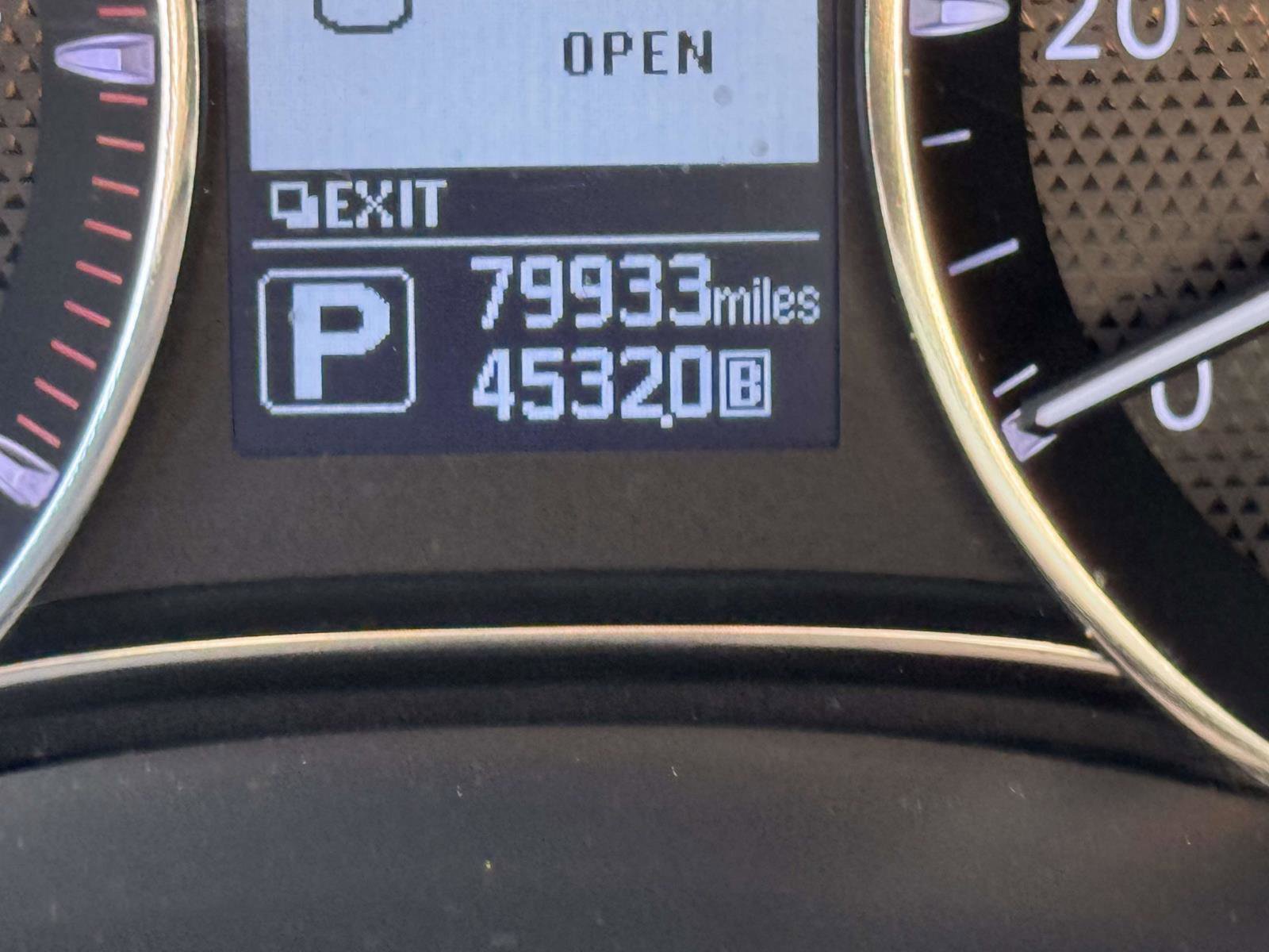 Used 2017 Nissan Armada SL w/ Moonroof Package image 25