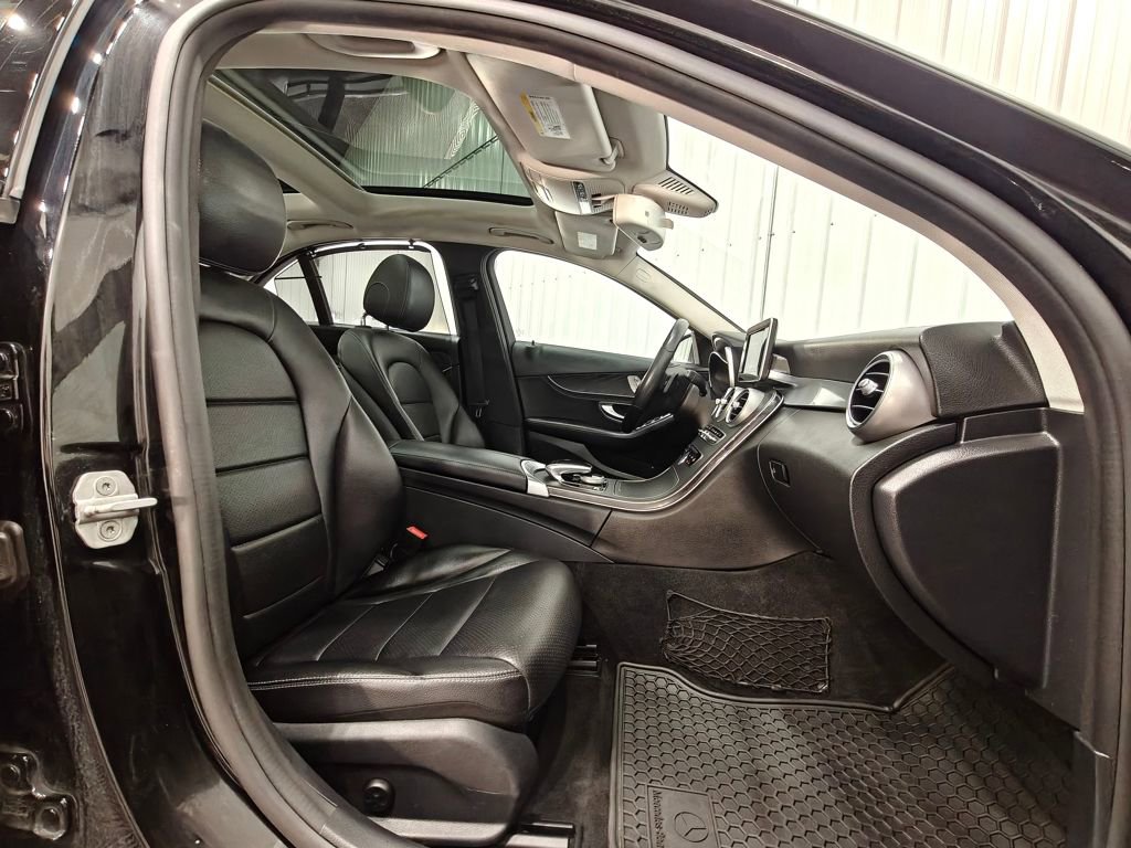 Used 2016 Mercedes-Benz C 300 4MATIC Sedan image 24
