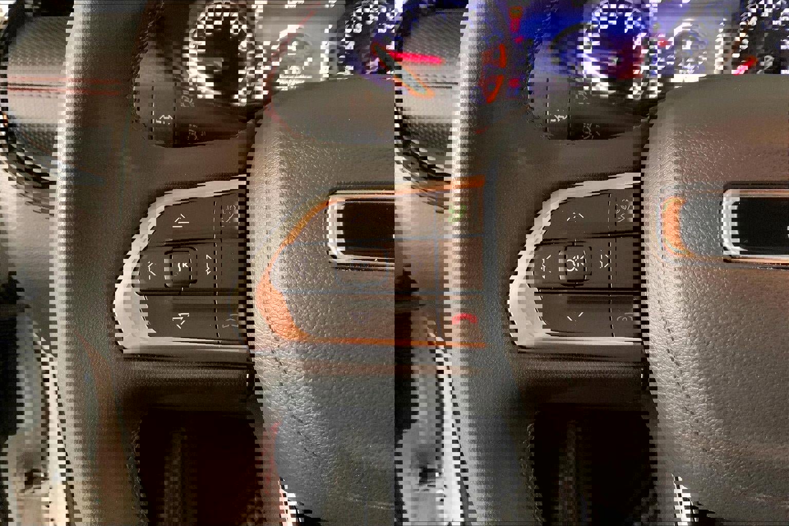 Used 2024 Jeep Compass Trailhawk image 18