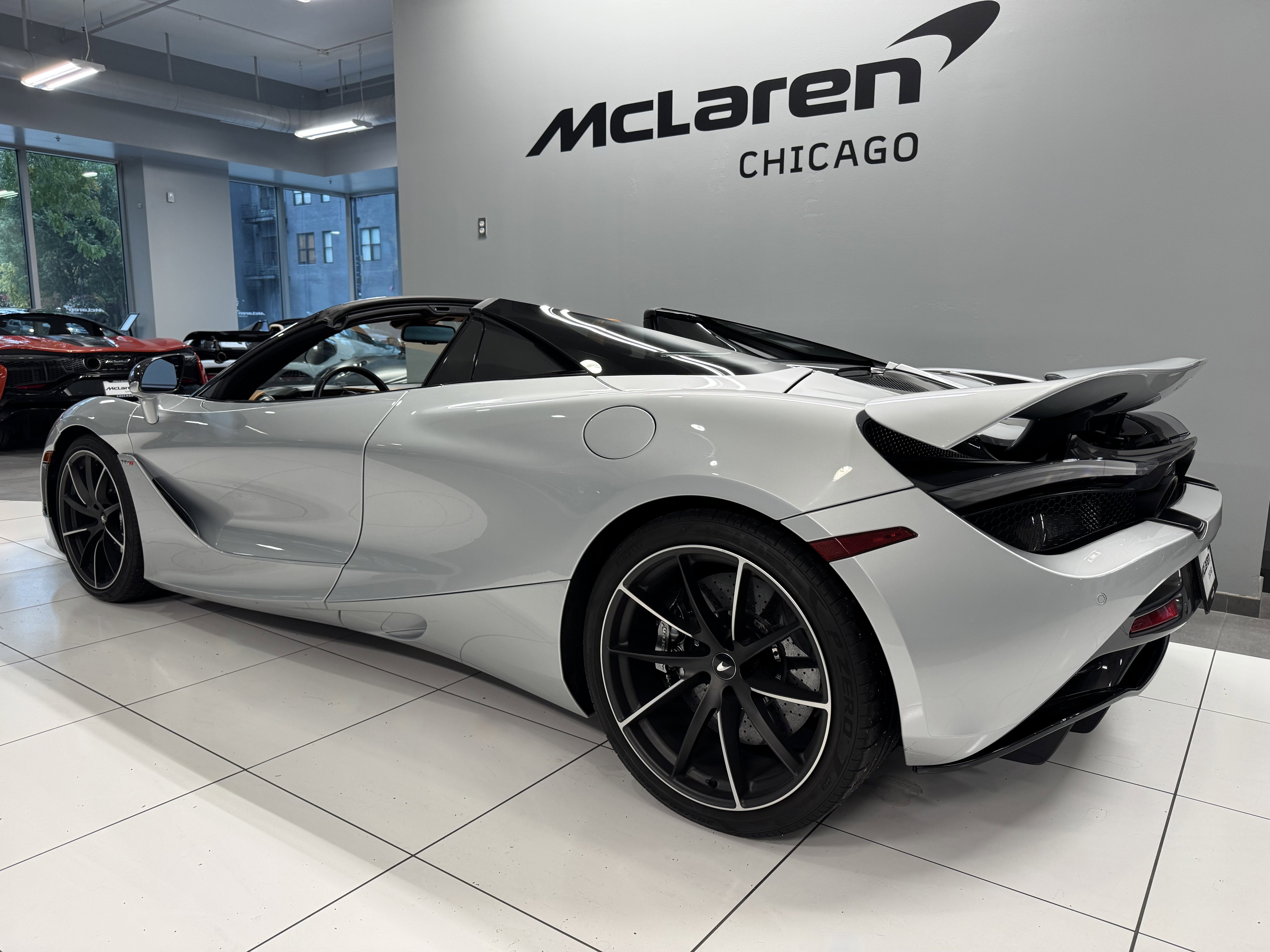 Used 2020 McLaren 720S Luxury image 2