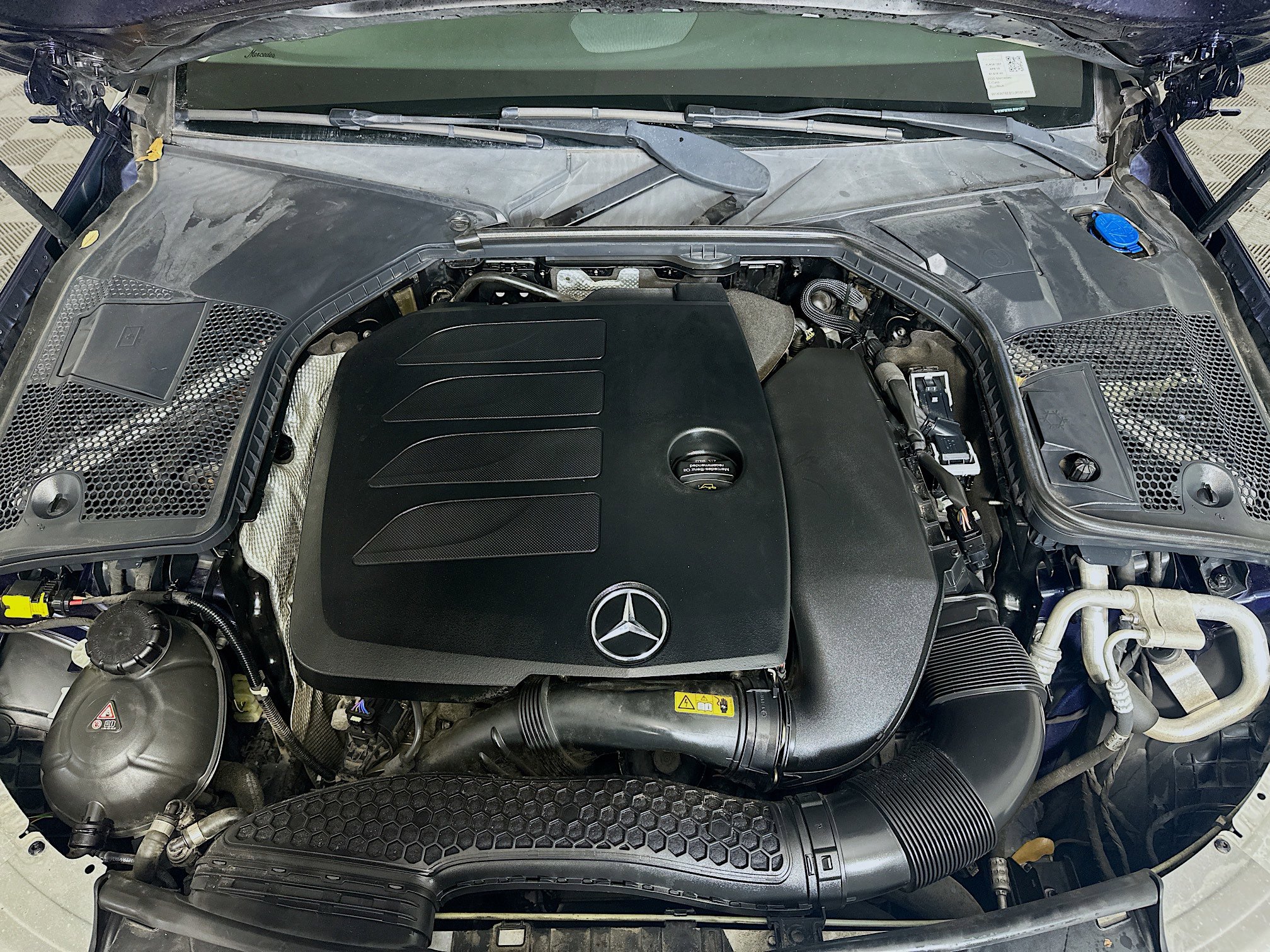 Used 2020 Mercedes-Benz C 300 4MATIC Sedan w/ Premium Package image 35