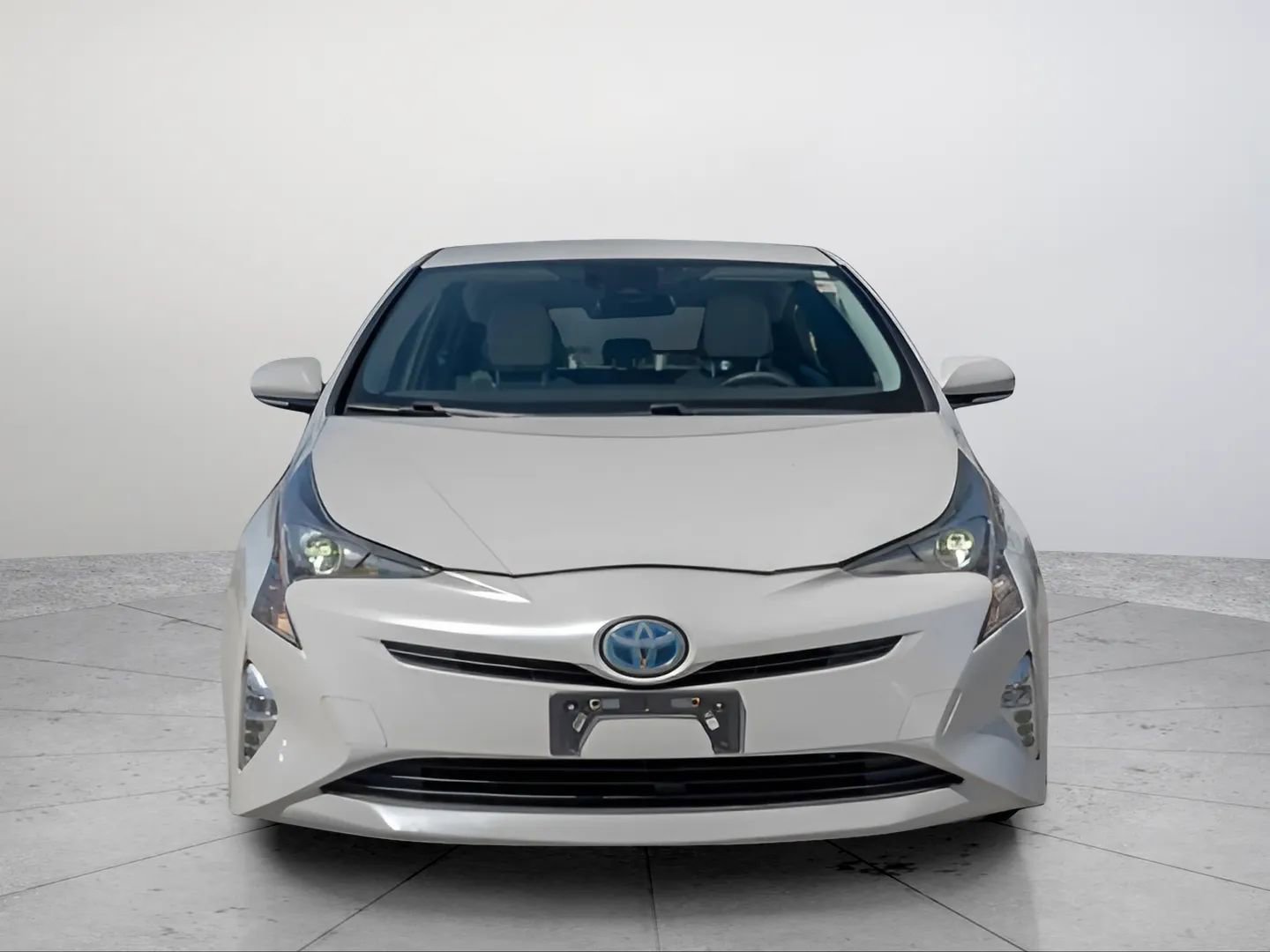 Used 2016 Toyota Prius Three Touring image 12