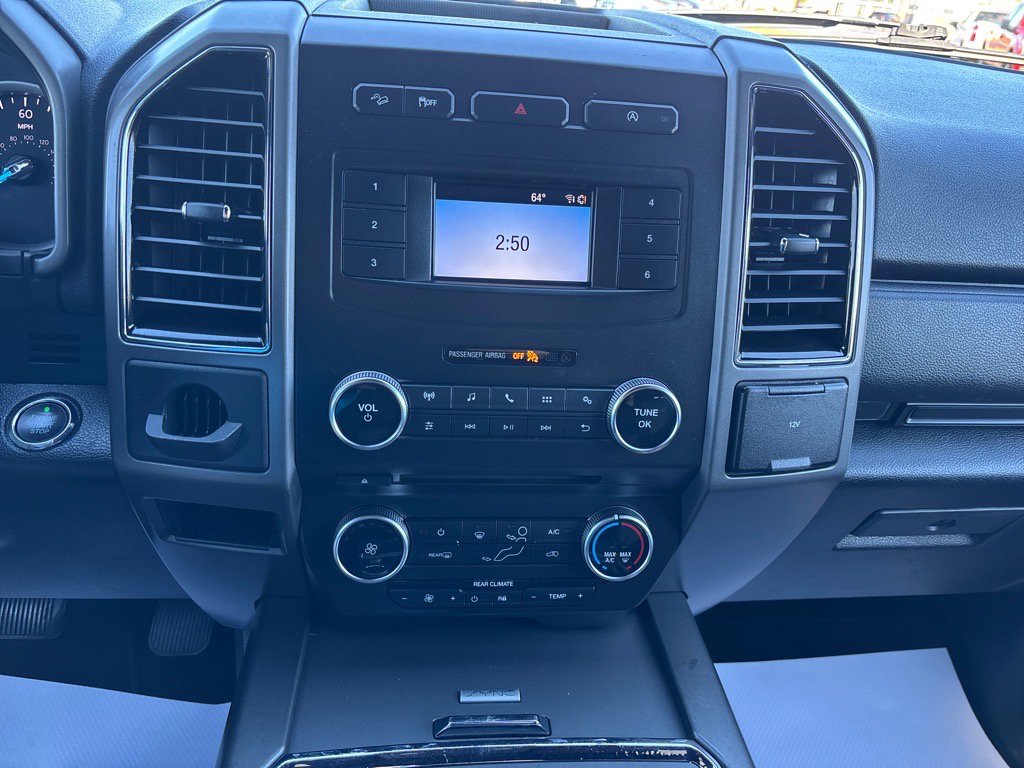 Used 2018 Ford Expedition Max XLT w/ Equipment Group 201A image 35