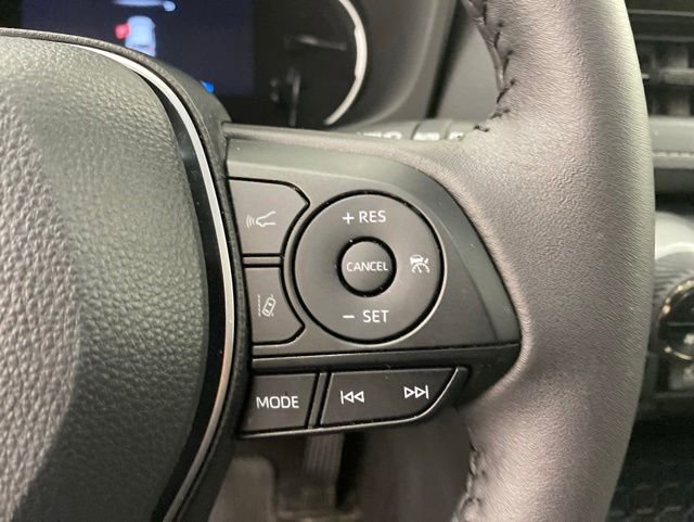 Used 2025 Toyota RAV4 XLE w/ Convenience Package AWD/4WD image 16